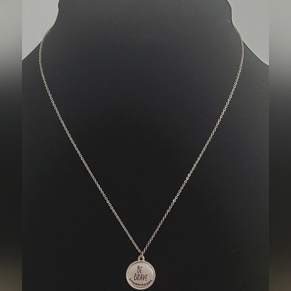 Customized Silver Tone Necklace🌴